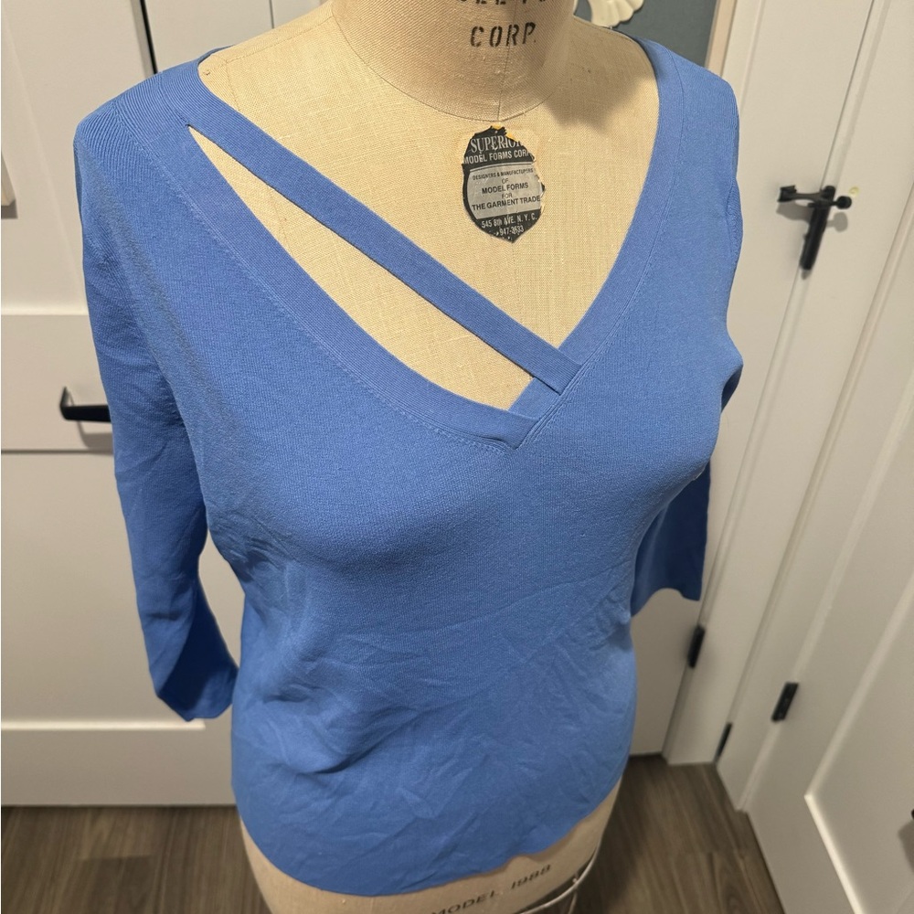 NWT Madison Studio women’s sweater